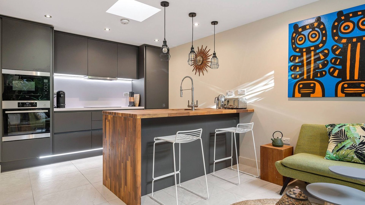 Tower Hill Apartment | Central London 3-bed Apt, Sleeps 6, 3 Mins to Tube