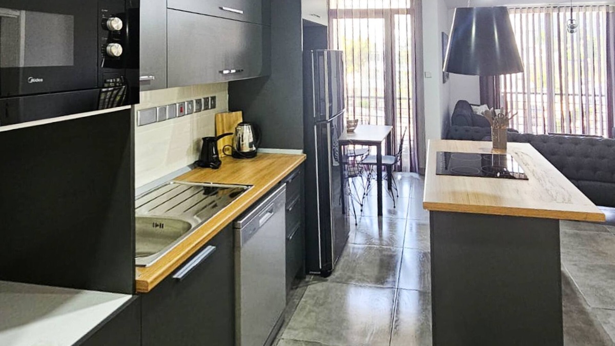 Kyrenia Apartment | Central, Modern Flat 8 min to Kyrenia Castle