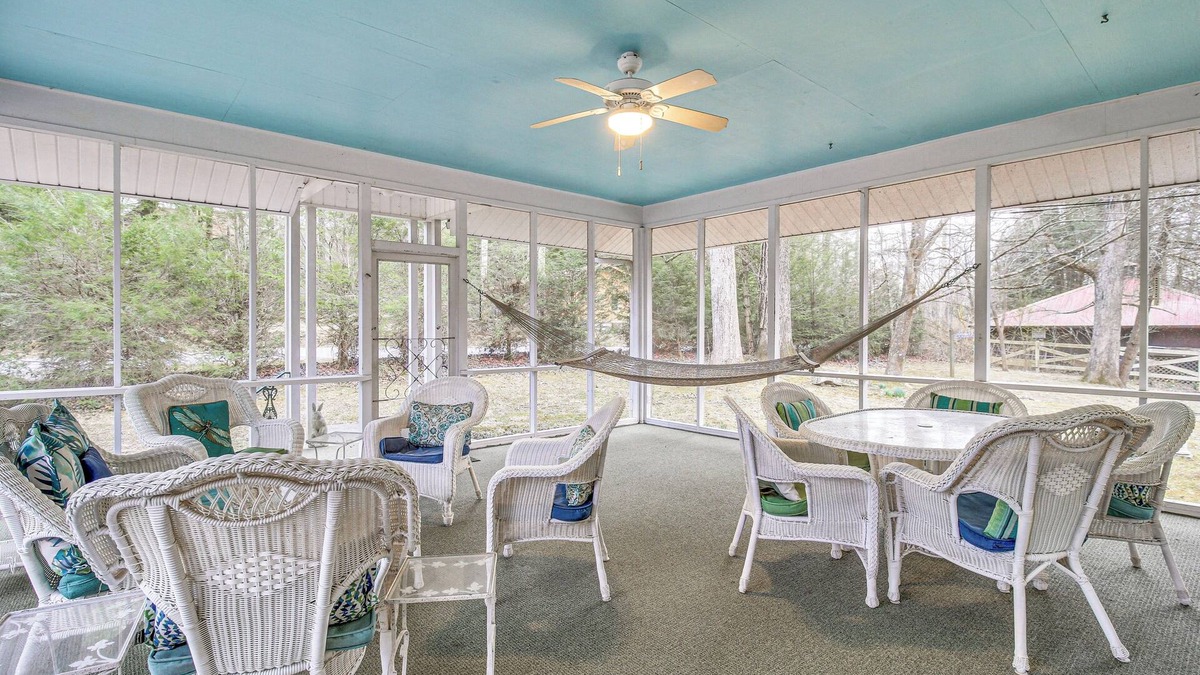 Saint Andrews House | Central & Ornate Sewanee Home w/Screened-In Porch