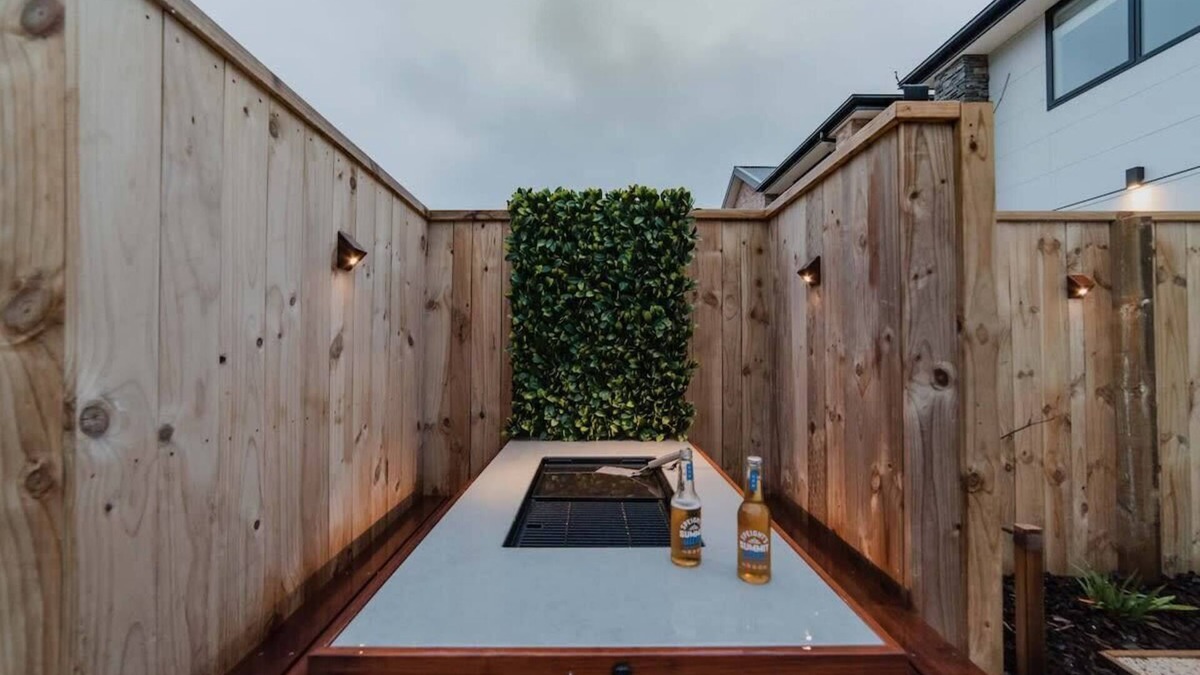 Riccarton House | Central Park Hideout