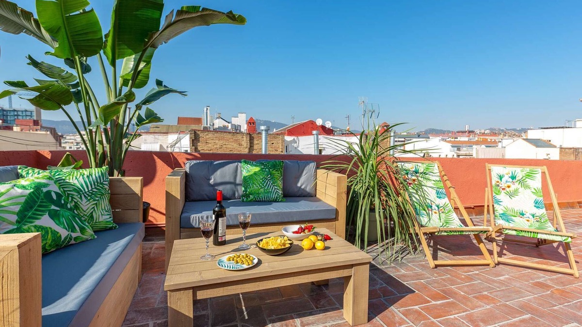 Esquerra de l'Eixample Apartment | Central penthouse with two spectacular terraces