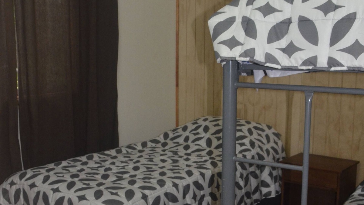 Hanga Roa Cabin | central pleasant cottage