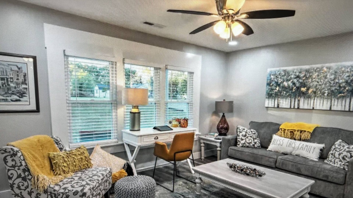 Lebanon House | Central Retreat A, NEW Family & Pet Friendly