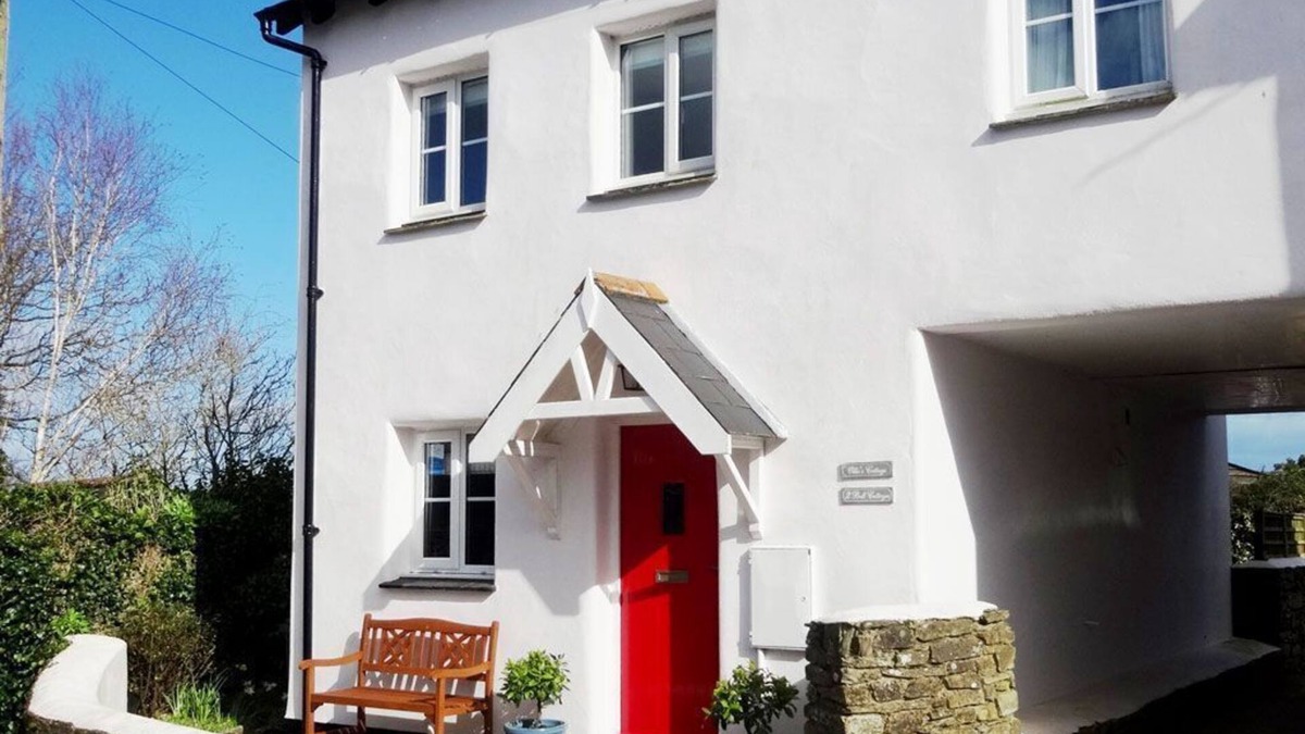 Dittisham House | Central River View Cottage, Perfect for Families