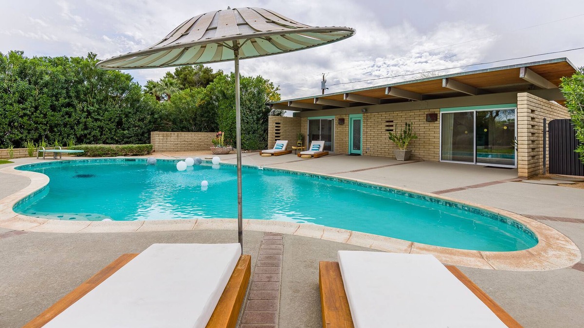 Central Scottsdale House | Central Scottsdale Modern Midcentury Frank Lloyd Wright Inspired with Pool