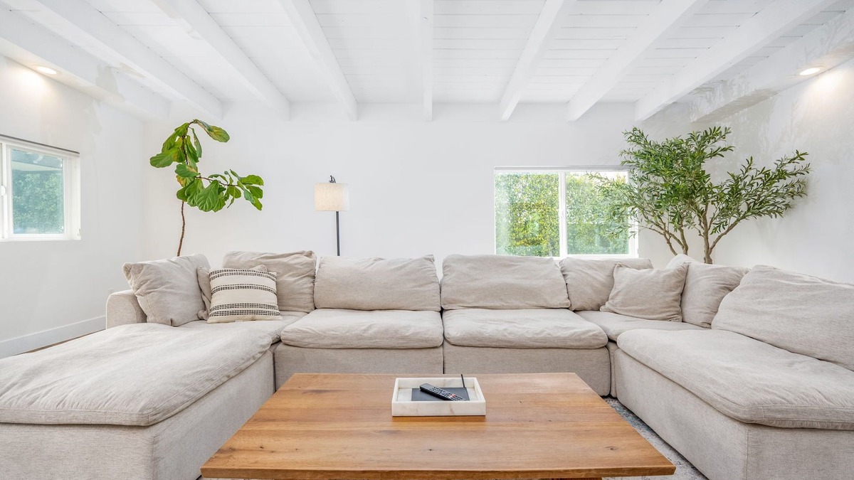 Serra Mesa House | Central SD Modern&Family-Friendly Home-BBQ Non-Toxic Home -Allergy Friendly