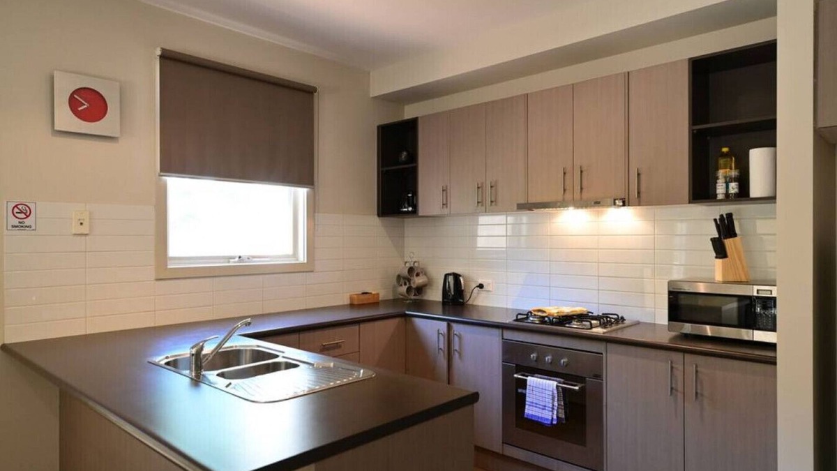 Shepparton South Apartment | Central Shepparton Spa Apt 11