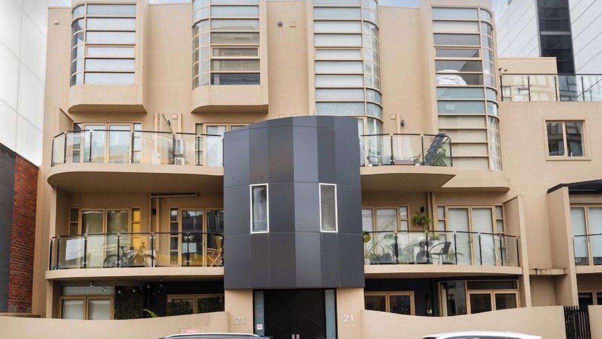 South Yarra Apartment | Central South Yarra Sensation. 2Bdr Brilliance.
