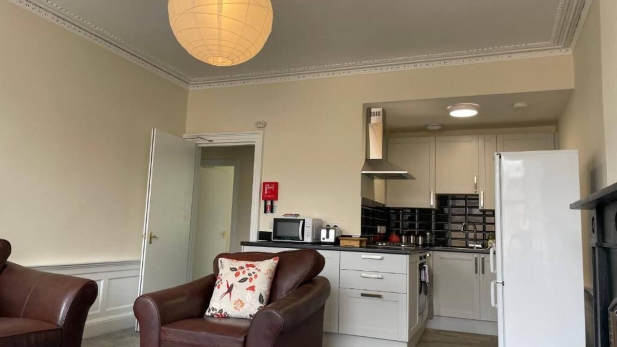 Newington Apartment | Central Specious apartment