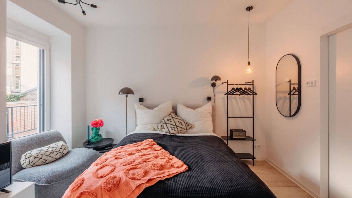 Friedrichstadt Apartment | Central Stay | Design Apartment | Balcony & WiFi