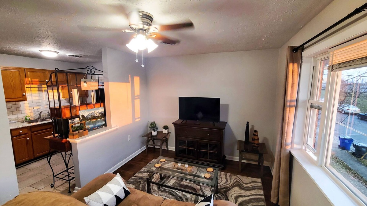 Lexington Apartment | Central Stay! Near UK/Downtown/Campus.