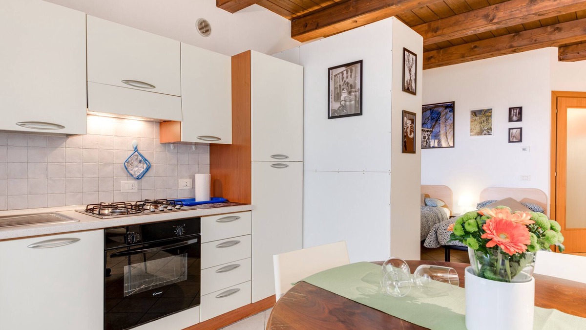 Forli Apartment | Central Studio with Wi-Fi, aircon & washing machine