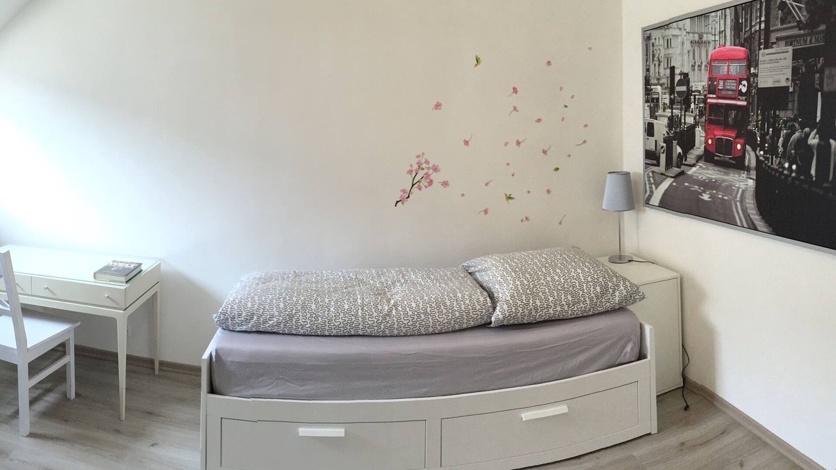 Mitte Apartment | Central top floor apartment in close proximity to the main market and Porta Nigra