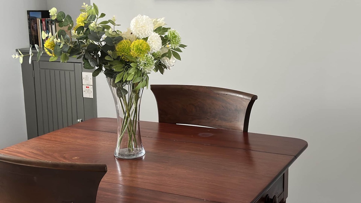 Cookstown House | Central Townhouse with garden