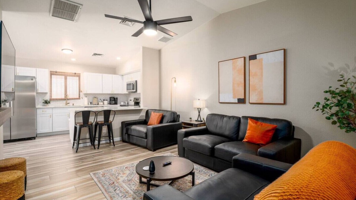Avondale House | Central Tucson Remodeled Townhome