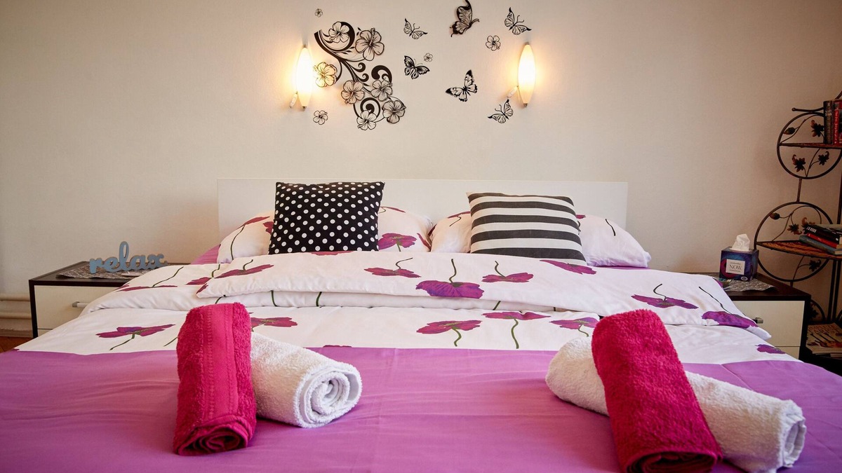 Tuzla House | Central Tuzla Apartment - free parking