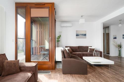 Centrum Apartment | Central Warsaw Apartment - Great Location - One Bedroom Apartment - Kolejowa