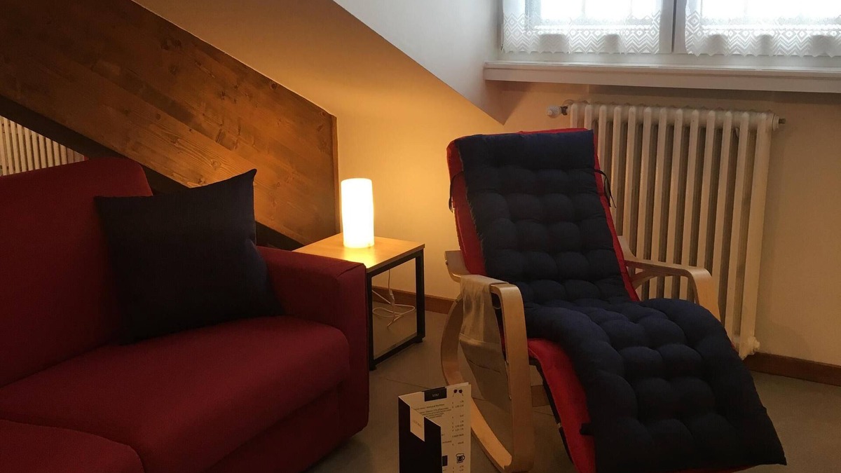 Cles Apartment | CENTRALE APARTMENTS & BREAKFAST GENZIANA