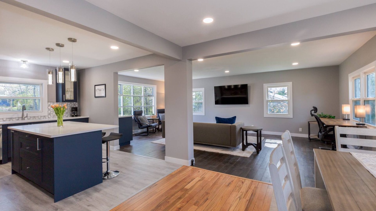 Monona House | Centrally located 4 Bedroom beautiful home.