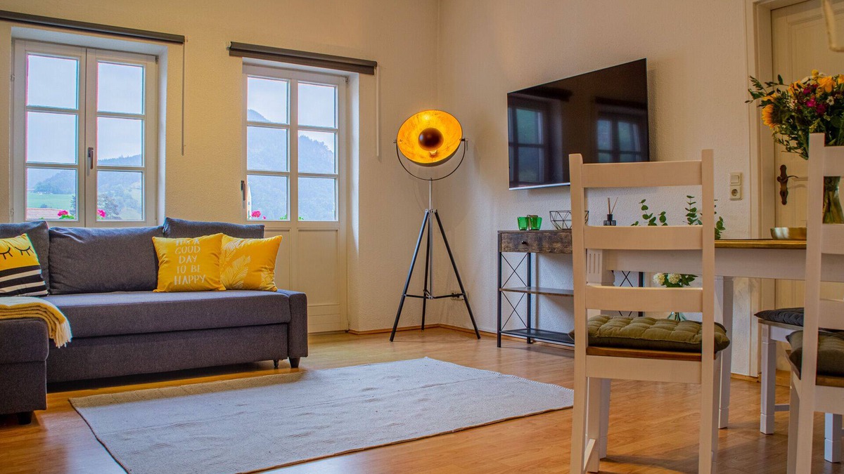 Schliersee Apartment | Centrally located apartment with mountain and lake views. 5 min. from the lake.