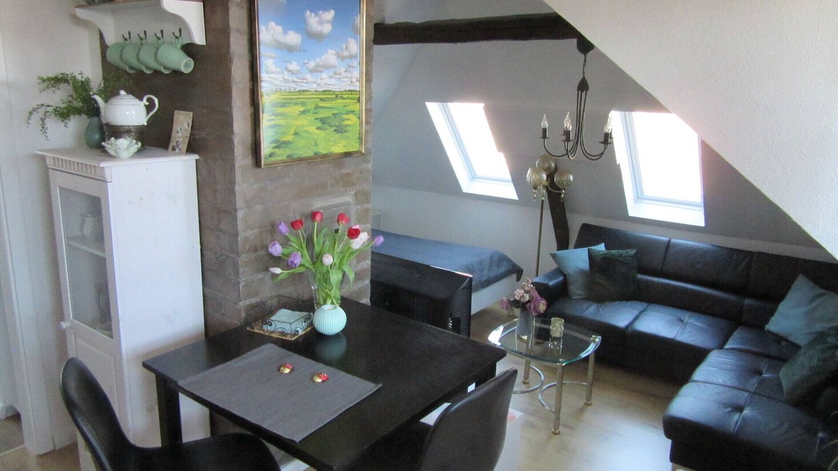 Emden Apartment | Centrally located attic apartment