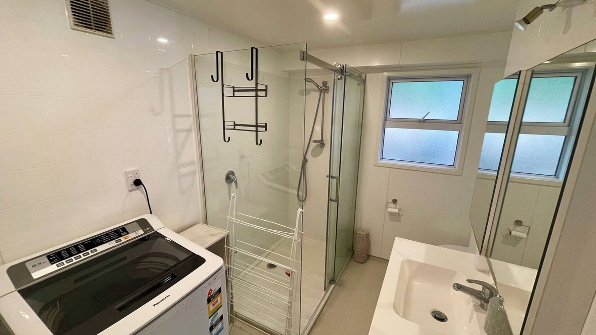 Kingsland Apartment | Centrally Located Auckland Flat!
