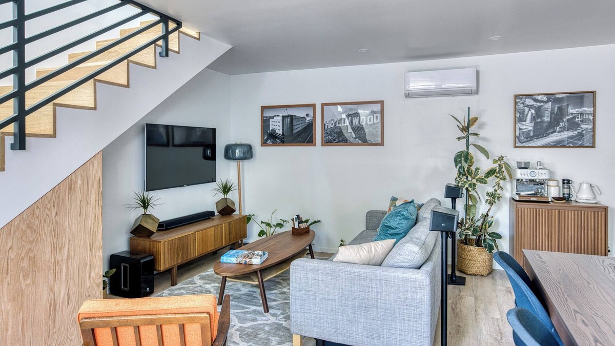 Mar Vista House | Centrally Located Brand-New 2 Bedroom Home in Los Angeles