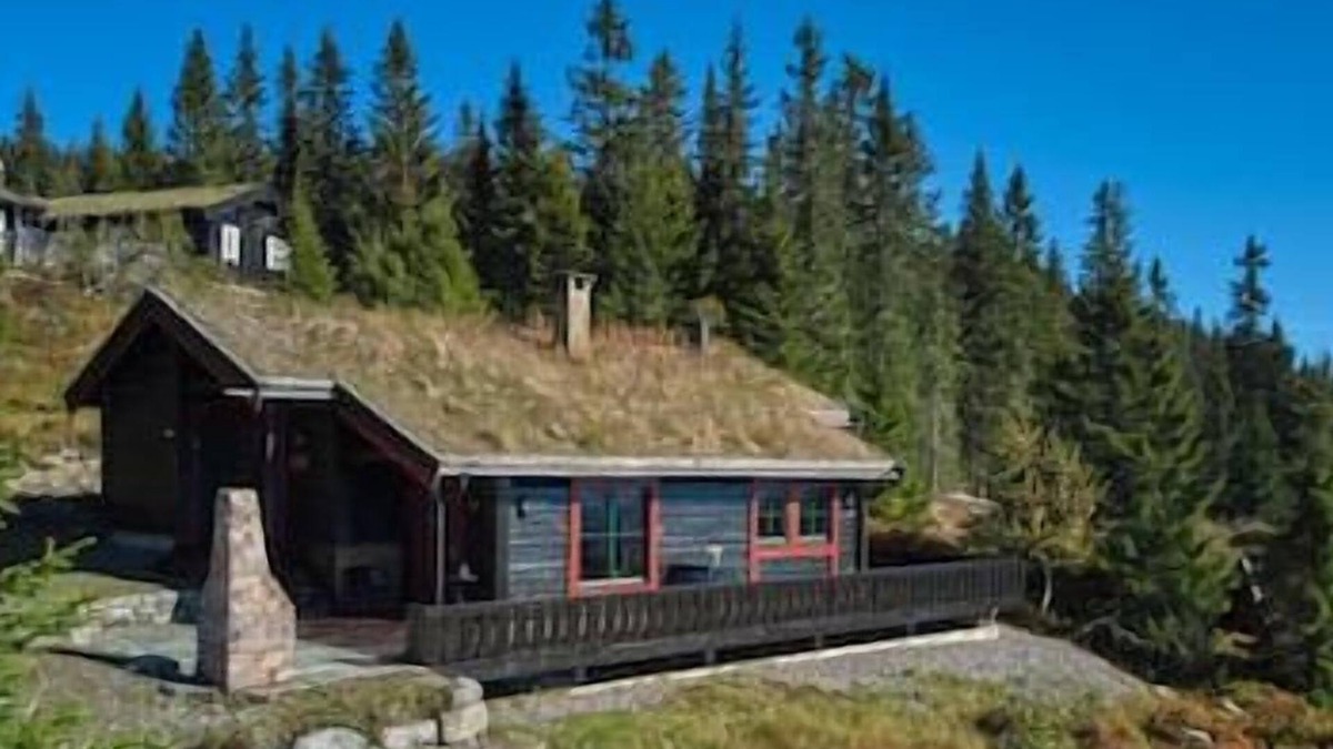 Ringsaker House | Centrally located cottage at Sjusjøen ski center.