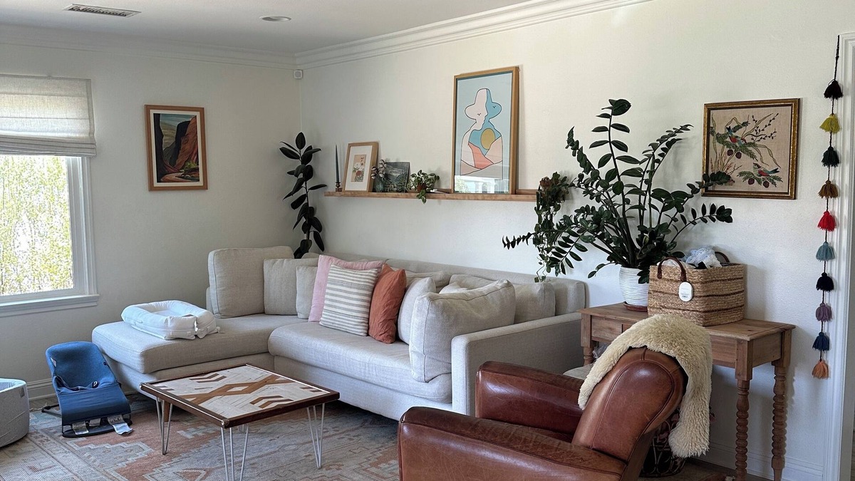 Westchester House | Centrally-located, family-friendly Westchester home