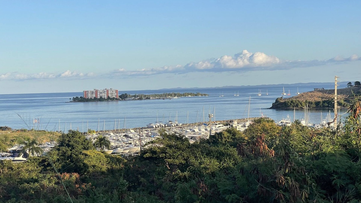 Quebrada Fajardo Apartment | Centrally Located in Beach Town