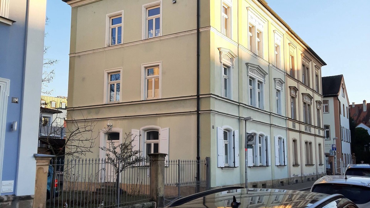 Bamberg Apartment | Centrally located, large apartment; free parking space included!