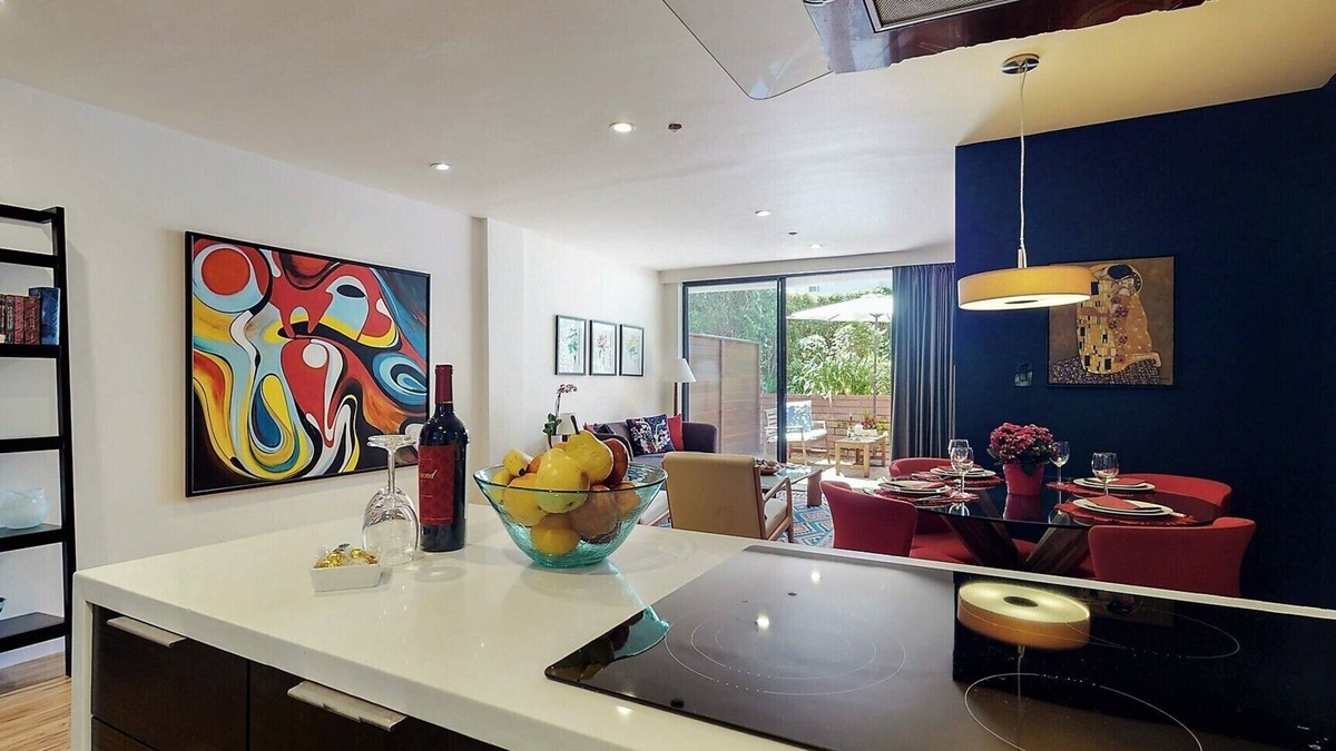 Westwood Condo | Centrally Located Modern Luxury, Walking Distance to UCLA, Westwood