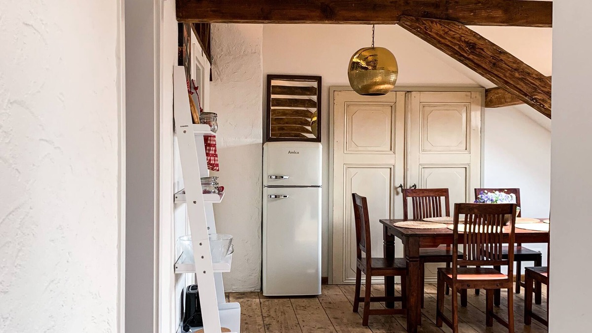 Neuwied Condo | Centrally located, modern and cozy in the most beautiful house in town