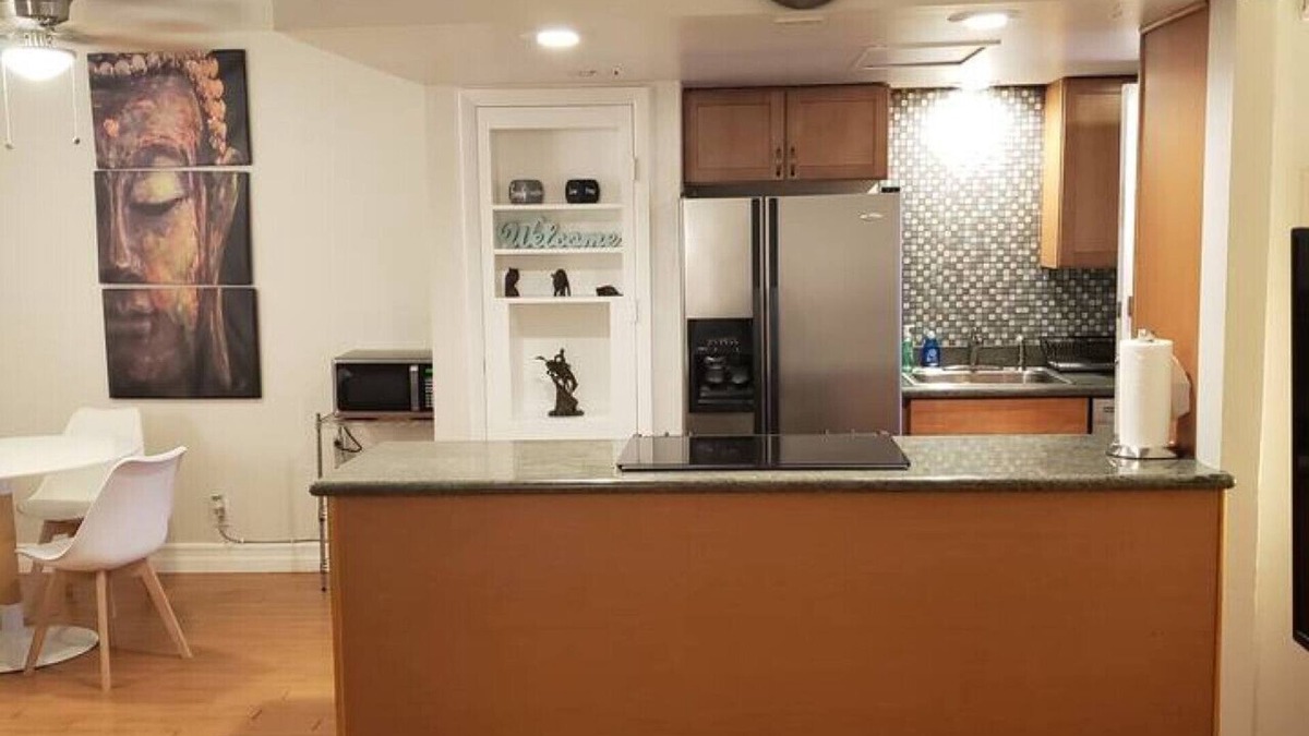 Paradise House | Centrally located near the strip and so much more!