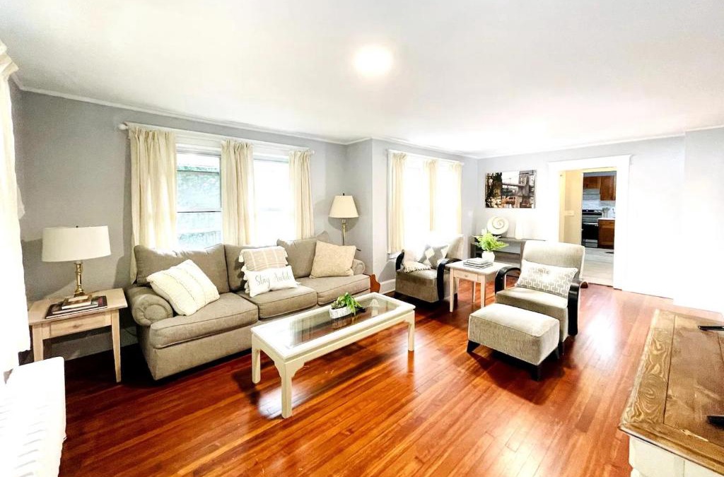 Cove - East Side - Shippan Villa | Centrally Located Oasis - 20 Houston House - Stamford