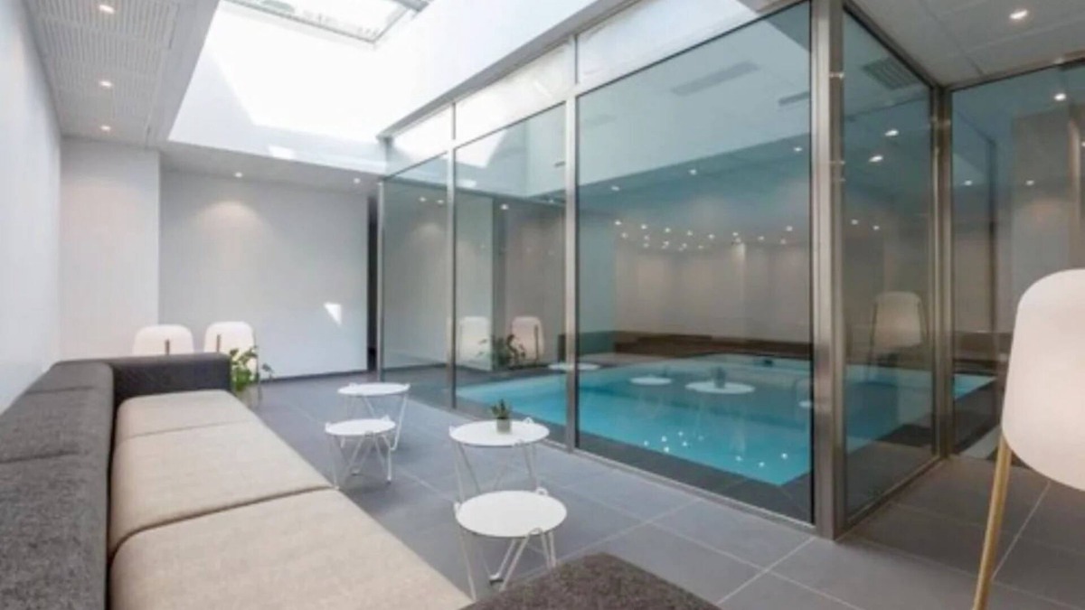 Villette - Maisons Neuves Apartment | Centrally Located Studio Apartment w/ Indoor Pool