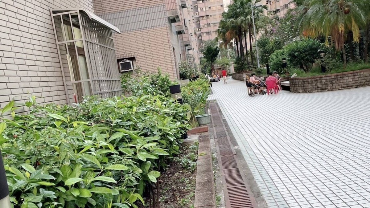 University District Condo | Centrally located in Taichung City,24-hour guarded fully furnished, Rent Monthly