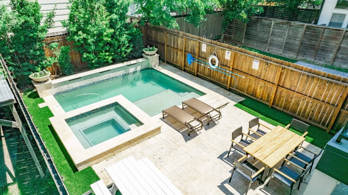 Washington Ave./ Memorial Park House | Centrally Located w/ Stunning Backyard Pool Oasis!