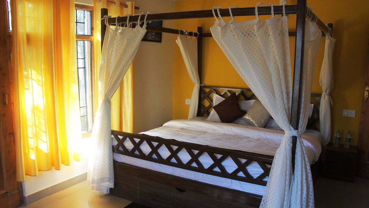 Shimla Apartment | Centrally located yet offers tranquility amidst a coniferous thicket.