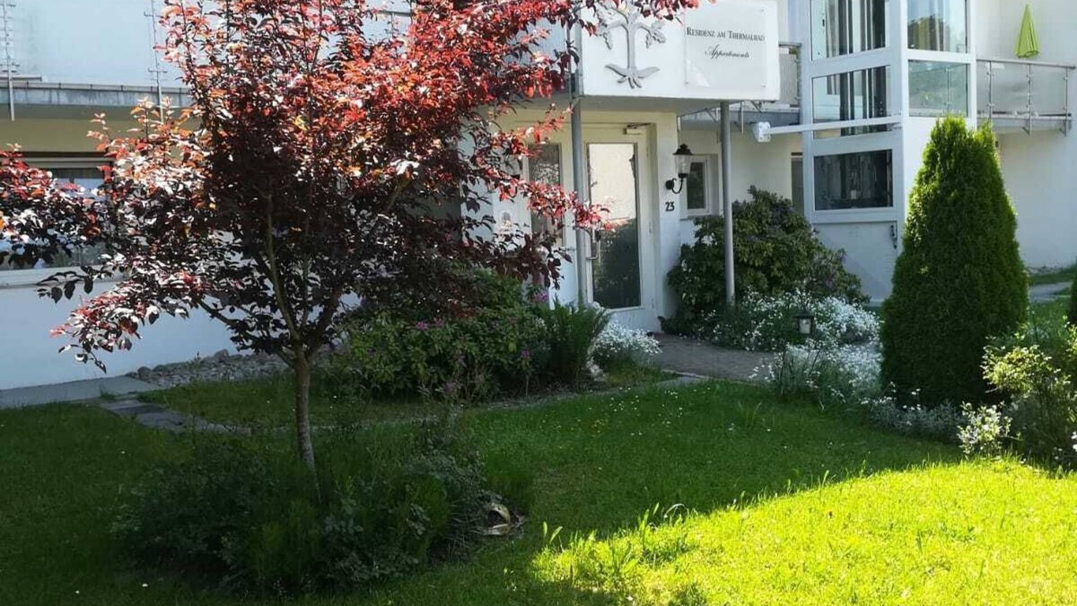 Bad Waldsee Apartment | Centrally opposite the Waldsee Therme and the Kurpark in a quiet location