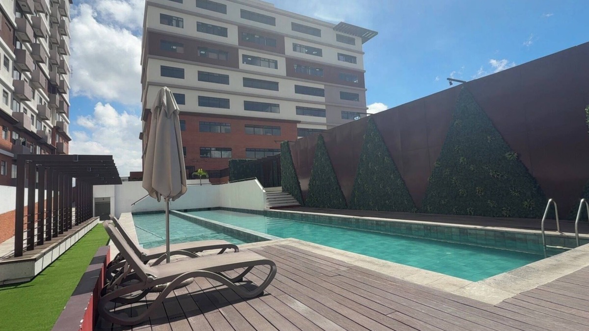 Zona 12 Apartment | Cerca del aeropuerto con vistas a los volcanes, cerca de todo!