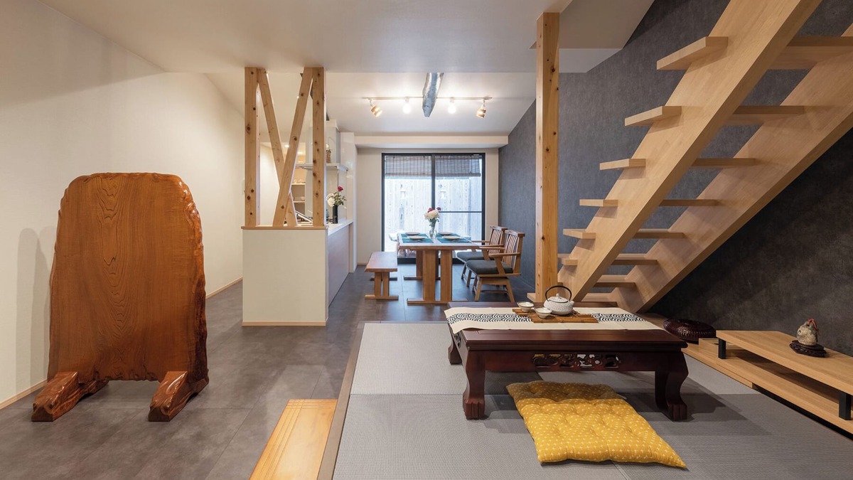 Higashiyama Villa | Certify Kyomachiya [Himoewya] Fully furnished house with a walk to Kiyomizu-dera Temple, Chiji-in Temple, Yasaka Shrine and Kyoto National Museum of Art.