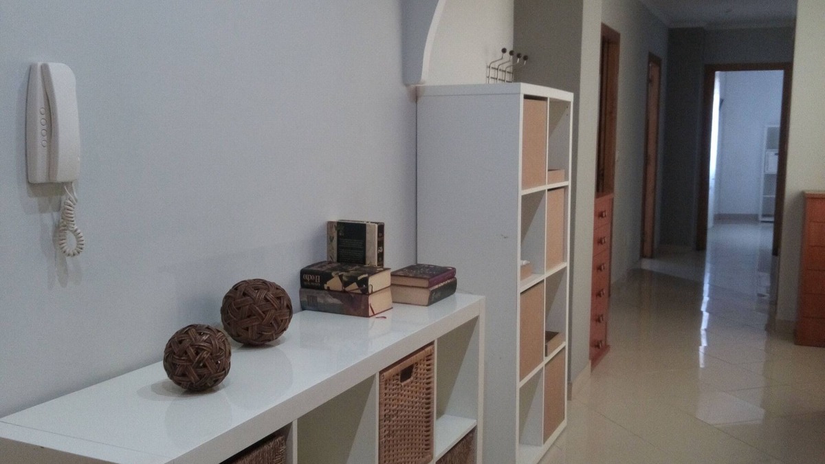 Dean Pequeno Apartment | Cervantes Apartment Ideal for families and groups looking for space