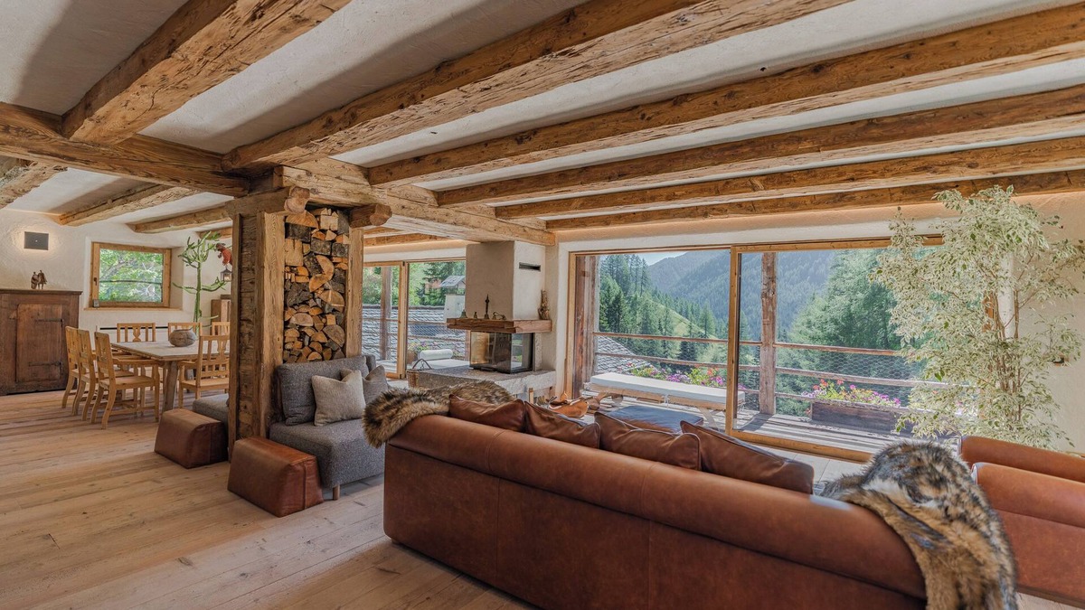 Livinallongo del Col di Lana Ski Chalet | Cesa del louf superior -dolomites exclusive chalet