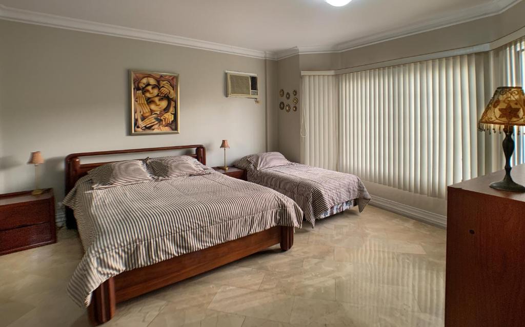 Guayaquil Villa | Cesar's House Guayaquil Home Rental