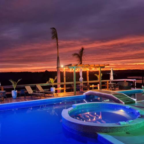 Piratuba House | Chácara Arena JK com Piscina integrada com Sauna e Hidromassagem