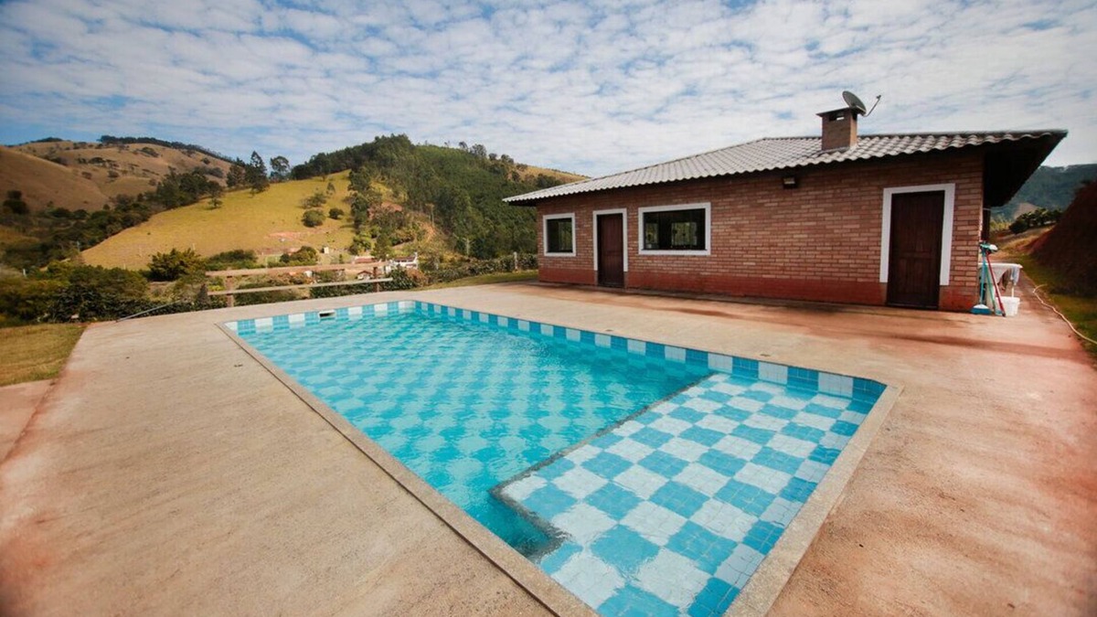 Joanopolis House | Chácara c piscina e vista para Cach. dos Pretos/SP