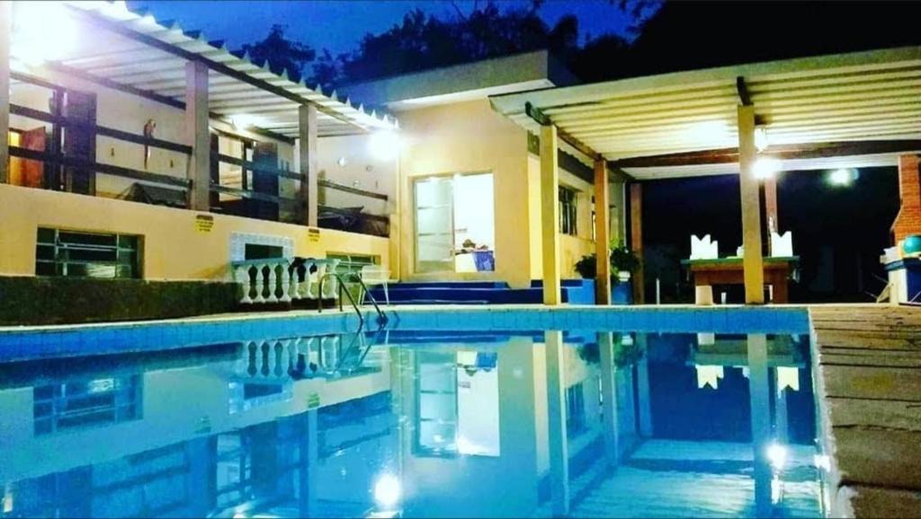 Itaoca House | Chácara em Guararema Brasil
