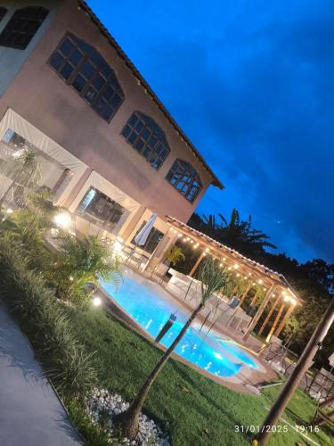 Piratuba House | Chácara Prainha JK com piscina praia no quintal de casa