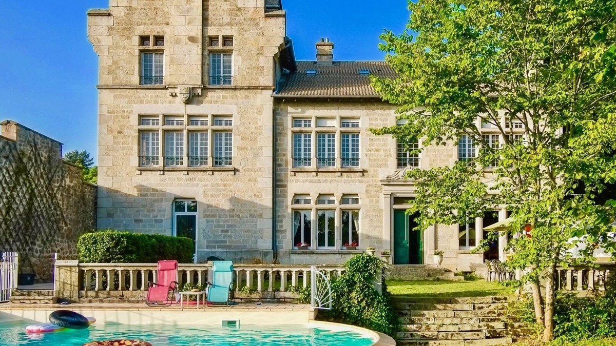 Montfaucon-en-Velay House | ❤️ Château 100%privé = ideal multigeneration ☀️Belles RETROUVAILLES